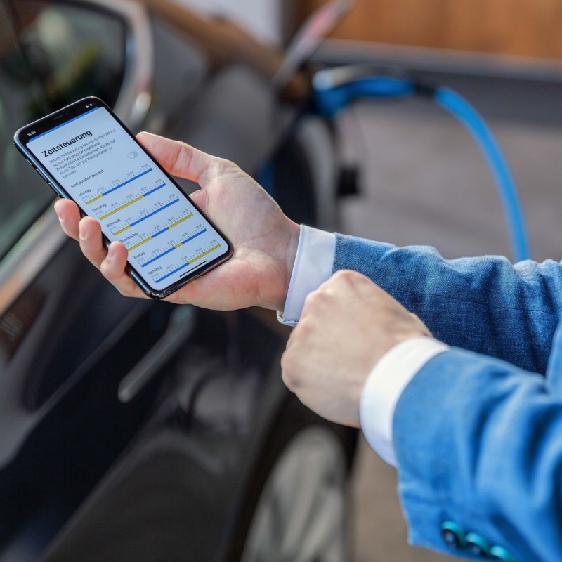 Мобилна зарядна станция за електромобили NRGKick Bluetooth, Wi-Fi 4