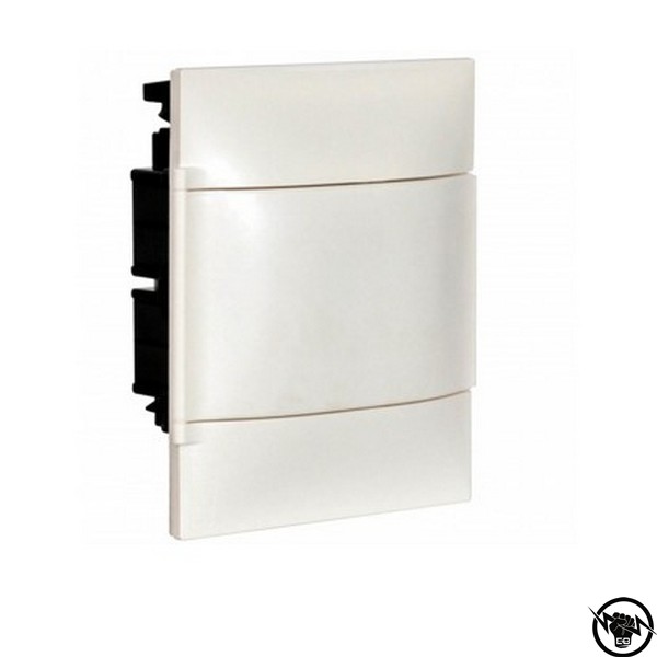 ТАП-4 С.М. 134144 АПАРТ.ТАБЛО 1Х4,БЯЛА ВРАТА