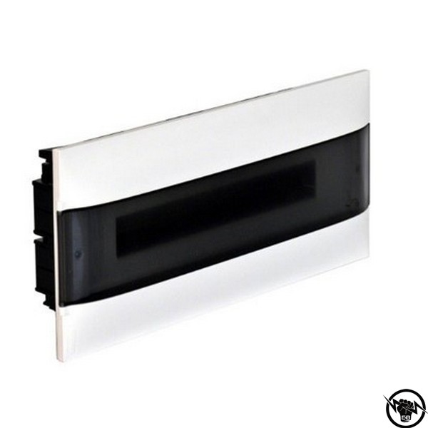 ТАП-18 С.М. 137156 АПАРТ.ТАБЛО 1Х18,ОПУШЕНА ВРАТА